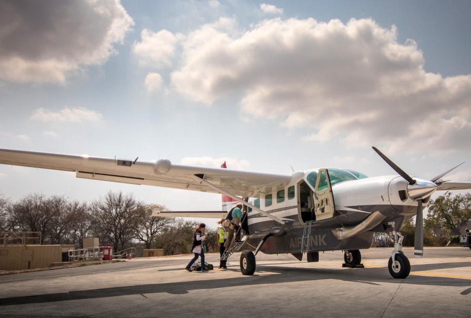 airlink south africa plane